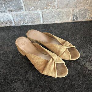 CAbi Marigold Mule Suede peep toe, block heel sandals size 8M. style #6018